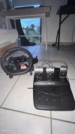 Je mon volant Logitech G29 Driving Force compatible PC PS4 et PS5