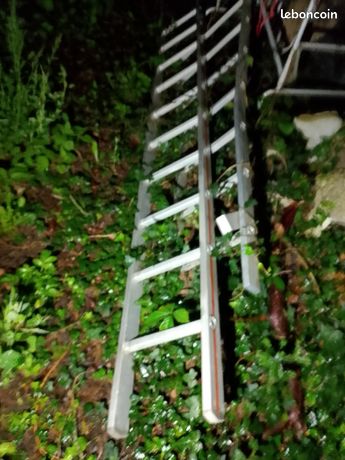 Je une échelle en alu