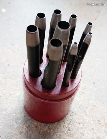 Jeu 9 emportes pièces decoupe dia 2 à 10 mm