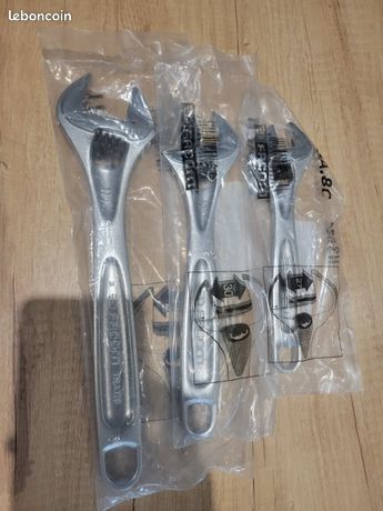 Jeu de 3 clés à molette facom