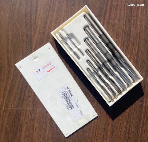 Jeux de 8 alésoirs MAGAFOR DIN 212 H7