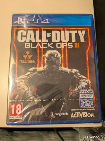 Jeux PS4 Call of Duty Black Ops III et FIFA 15