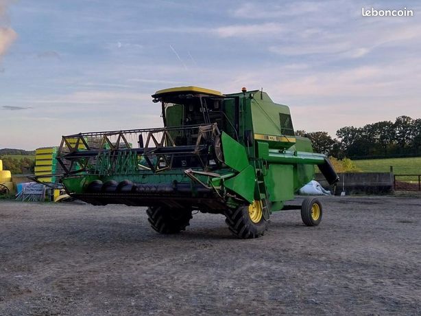 John Deere 1075