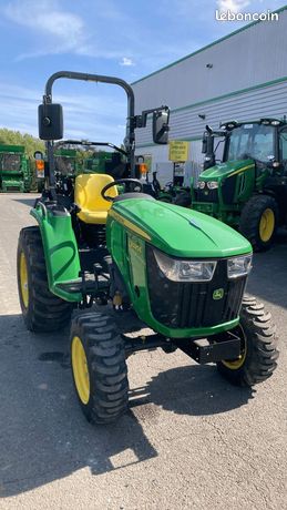 John Deere 3025E