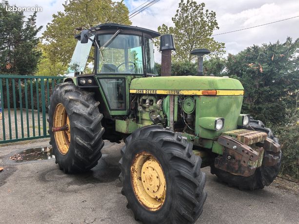 John Deere 4040