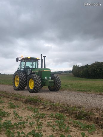 John deere 4240s