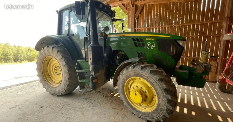 John Deere 6135M