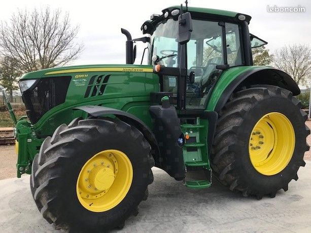 John Deere 6195M