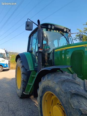John Deere 6920Tout les Vidange et filtre à jour batterie neuve démarrneuve relevage avant avec ligne hydraulique. 30000ht