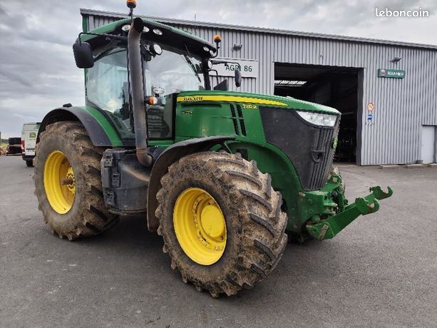 John Deere 7210R