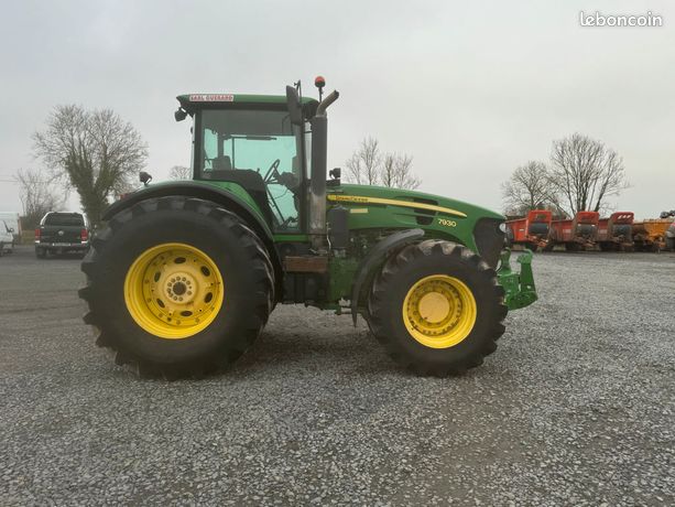 John Deere 7930