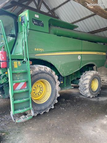 John Deere S670I