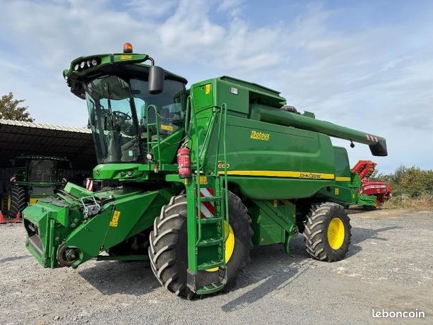 John Deere T660