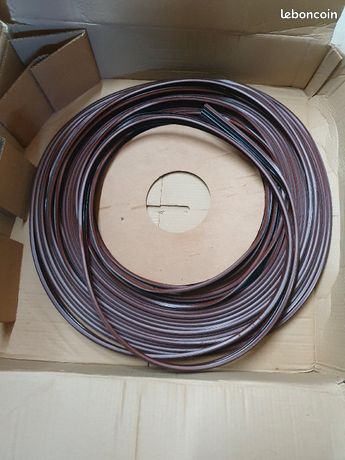 Joint pour fenêtre ou porte fenêtre