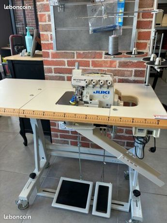 JUKI MO-6714DA Surjeteuse industrielle 4 fils