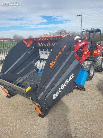 Juraccessoire COURRIER