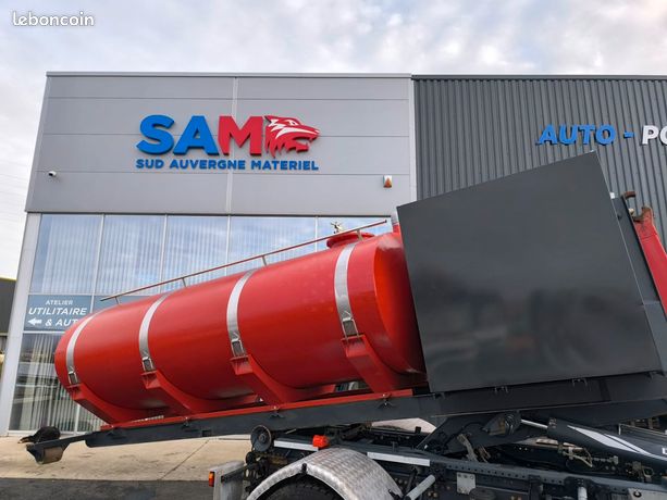 JV Citerne Ambert Bennes avec coffre