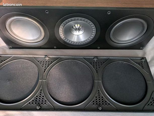 KEF Q200c
