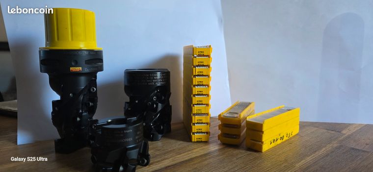 Kennametal / Sandvik - Jeu de 3 fraises et 75 plaquettes de fraisage