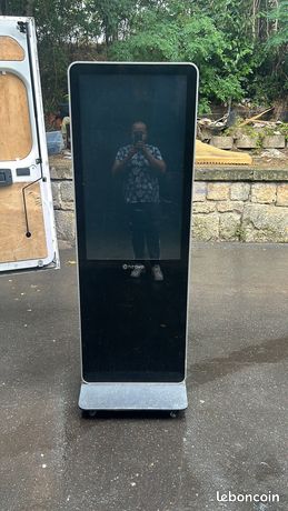 Kiosque interactif Tactile 43 pouces Full HD DSK43HTP AG Neovo – 43″ –