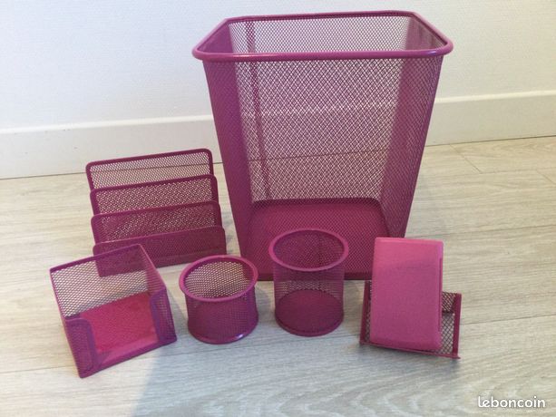 Kit daccessoires rose pour bureau