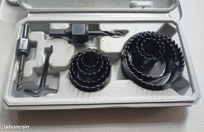 Kit de 11 scies cloches en acier au carbone