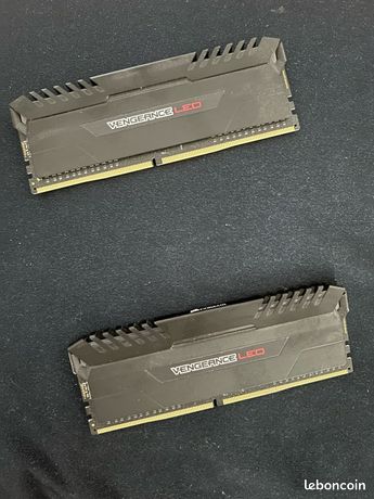 Kit RAM Corsair Vengeance LED DDR4 – 16 Go (2×8 Go)
