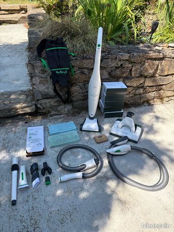 Kobold VB 100 avec nombreux accessoires