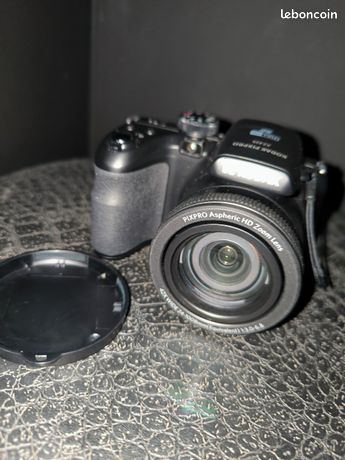 KODAK Pixpro Astro Zoom AZ425 + sacoche