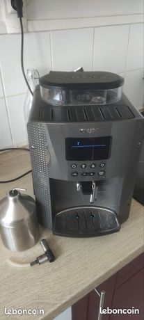 Krups EA81 Machine à Café Automatique avec Broyeur à Grains Expresso avec Mousseur à Lait
