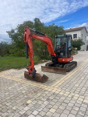 Kubota U 35-3 alpha 3 avec seulement 2214 heures