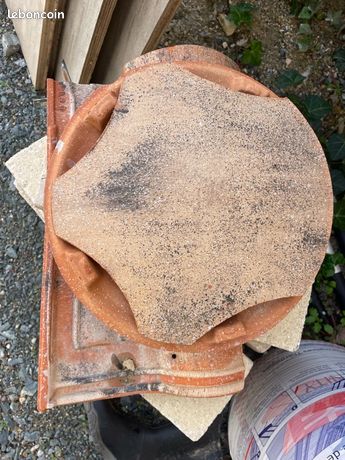 La tuile horizon 12 vieilli Languedoc réf tuile a douille 65 LD + plateau 785 XT+ chapeau 780 XT