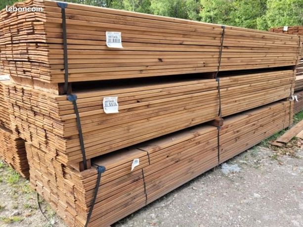 Lames de terrasse en bois traité