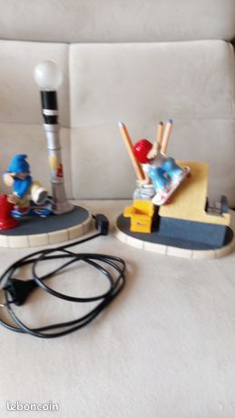 Lampe de bureau+ pot a crayon/dérouleur scotch