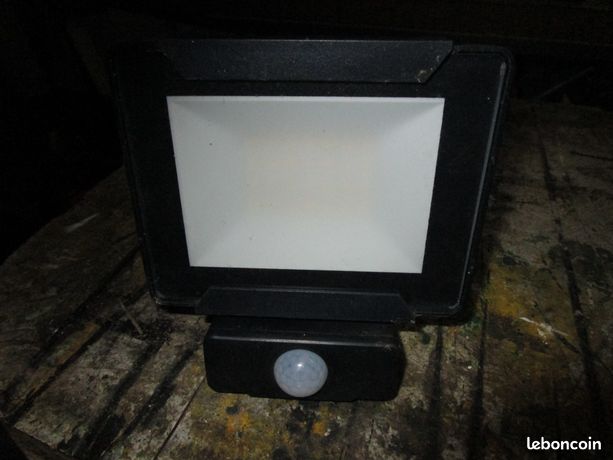 Lampe éclairage exterieur