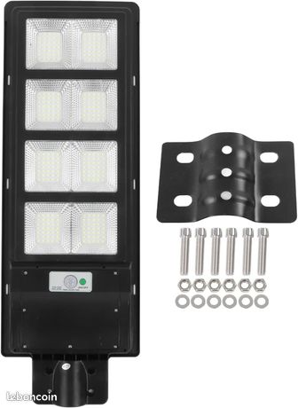 Lampe Solaire Extérieure 240W LED Imperméable Economie d'énergie pour Route Rurale Installation Facile