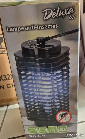 Lampe tueuse de moustiques