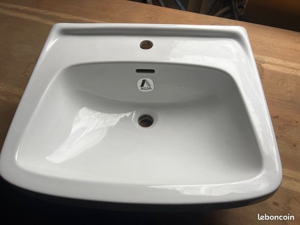 Lavabo à suspendre