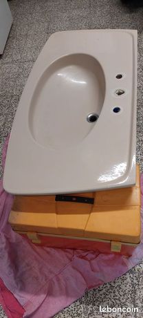 Lavabo de salle de bain