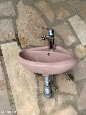 Lavabo lave main dangle