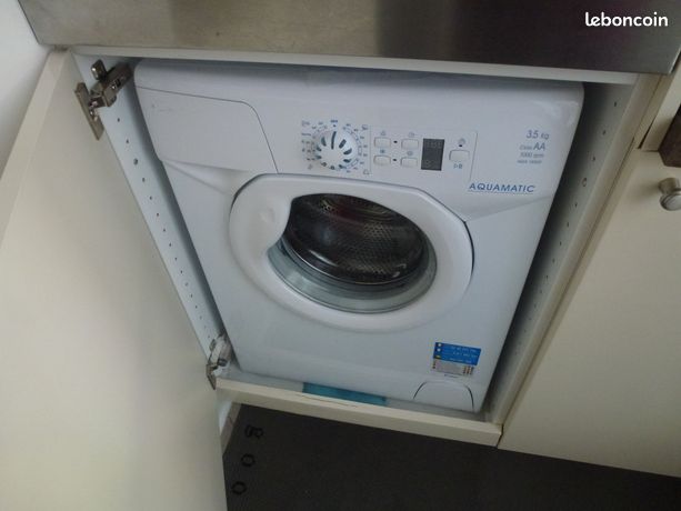 Lave-linge Candy Aquamatic 35 kg Compact et pratique