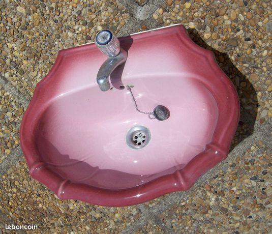 Lave main rose avec son robinet et siphon