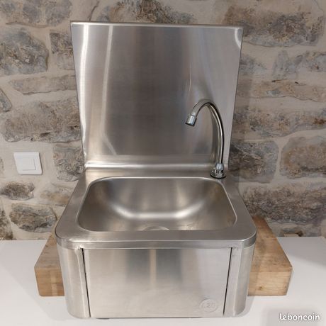 Lave mains neuf professionnel en inox à commence Fèmorale