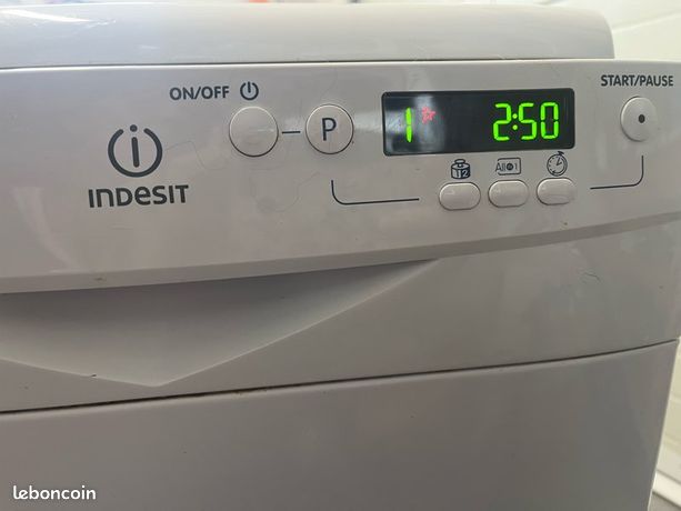 Lave vaisselle 10 couverts Indesis