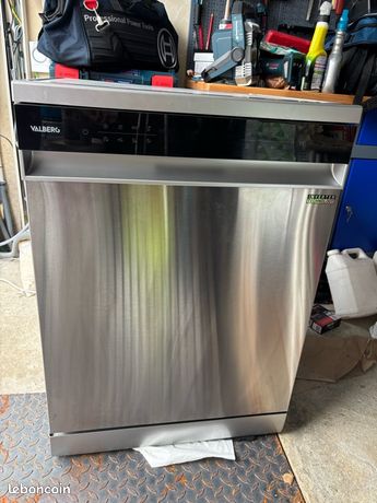 Lave vaisselle 14 couverts en inox