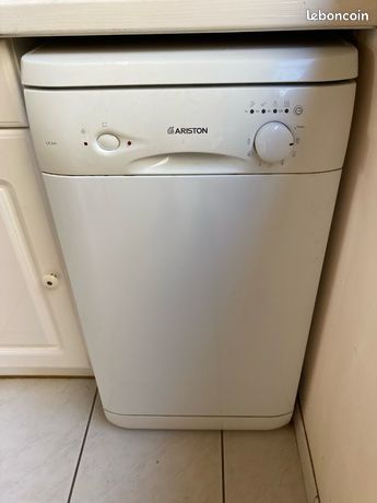 Lave vaisselle Ariston