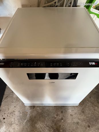 Lave-vaisselle Beko tactile très bon état fonctionne parfaitement