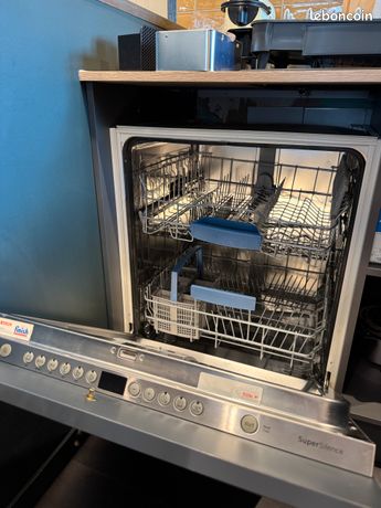 Lave vaisselle BOSCH 60 cm tout intégrable