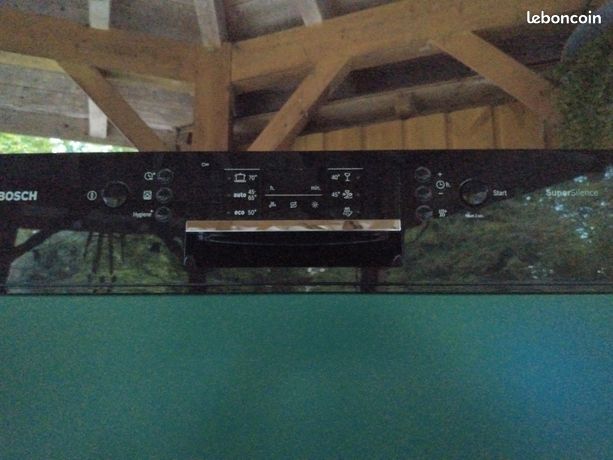 Lave vaisselle Bosch presque neuf