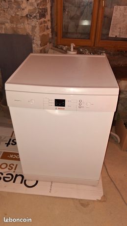 Lave-vaisselle Bosch SilencePlus – Bon état, livraison et installation possible